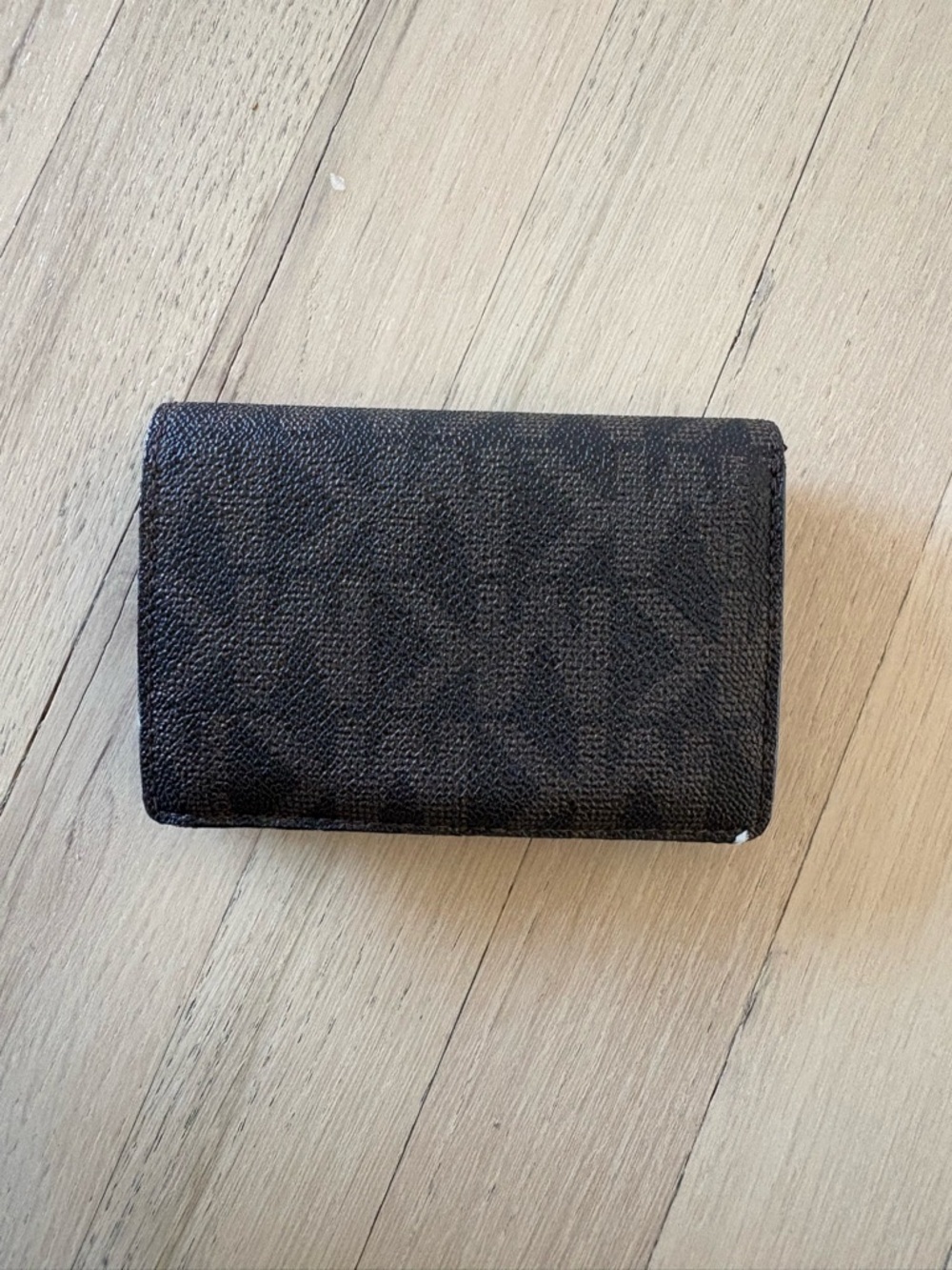 Michael Kors Black Signature MK Snap Card Holder - Picture 2 of 4